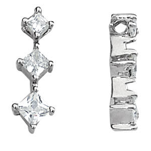 Platinum 1 ct tw Three Stone Diamond Pendant