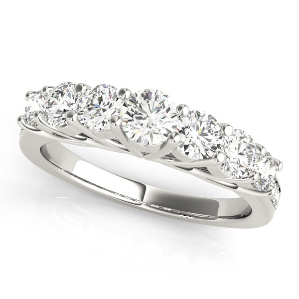 14K White Gold 1 1/3 ct tw Diamond Wedding Ring
