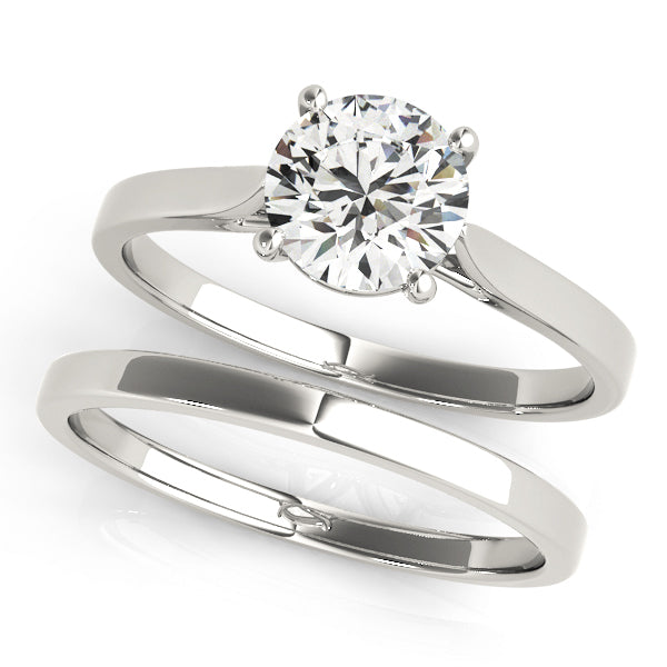 ROUND SOLITAIRE ENGAGEMENT RING